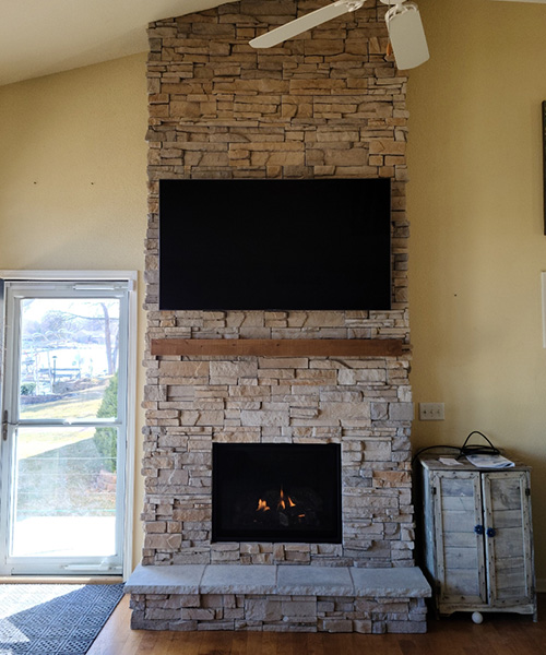 Fireplace Store Selling Gas & Wood Fireplaces - Chimney Service & Grills